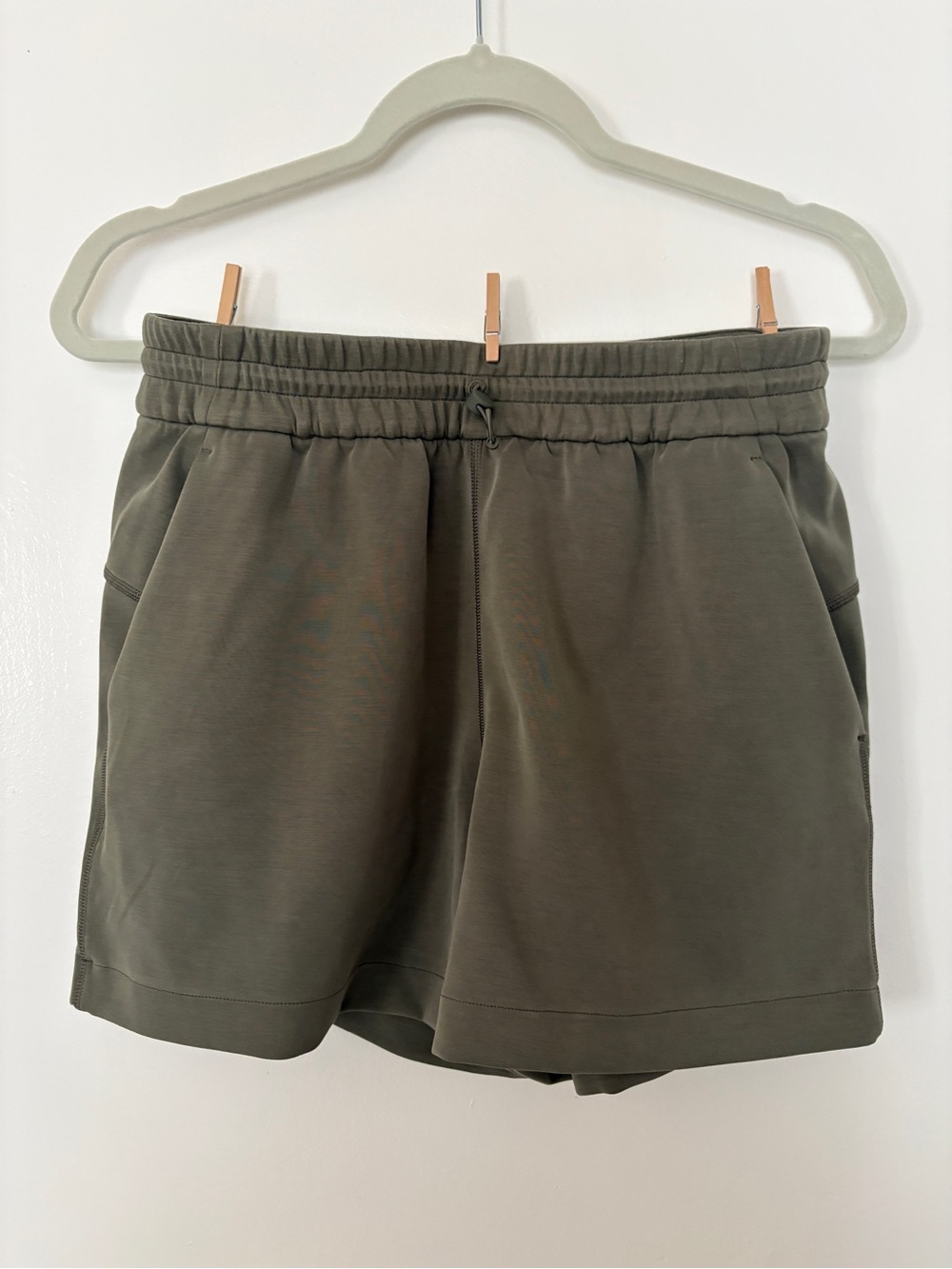 Lululemon Softstreme Shorts - Size 6